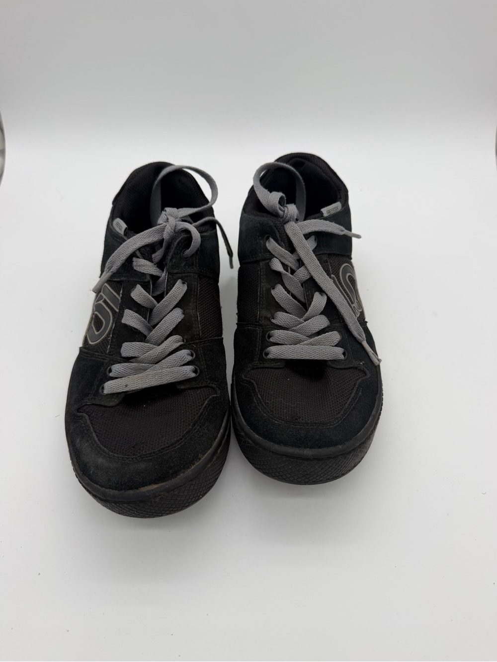 Men's Black Sneakers with Gray Laces - Casual Everyday Shoe